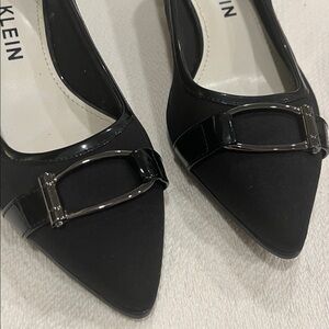 Anne Klein Marylyn Low Pumps Black Silver Buckle Size 10M